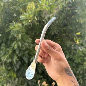 Bombilla pico de loro cincelada